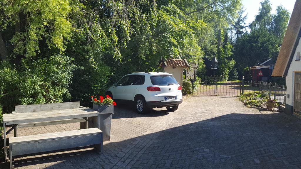 Bloemenboerderij Aperloo Exterior foto